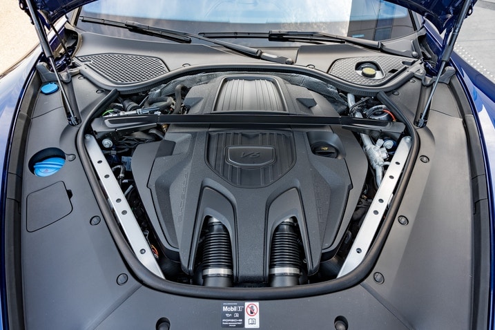 2025 Porsche Panamera 4 E-Hybrid engine