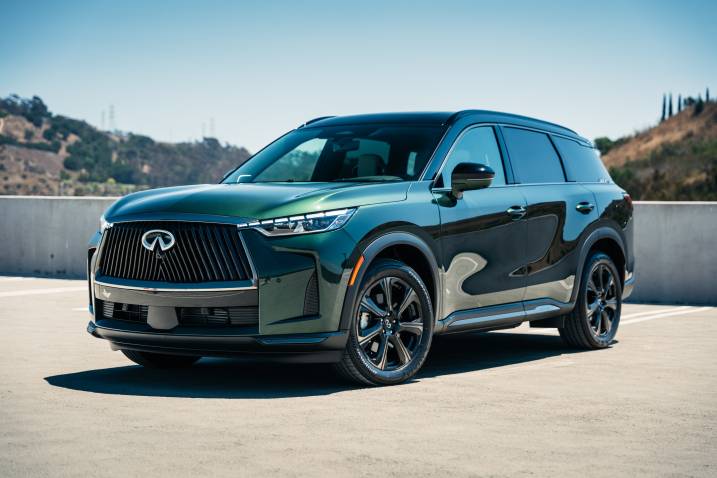 2026 Infiniti QX60 front 3/4