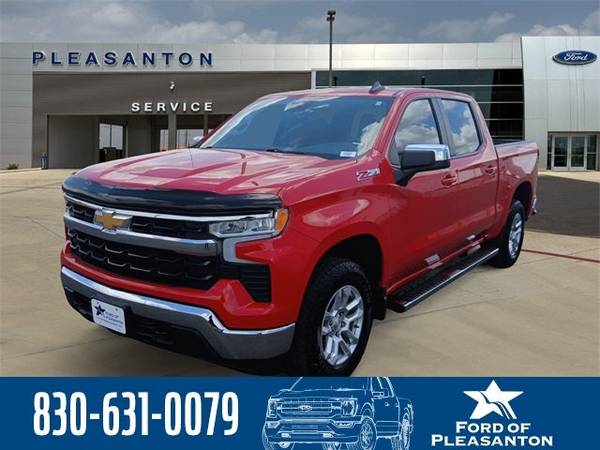 Chevrolet Silverado 1500 with VIN: 1GCUDDED7NZ617780
