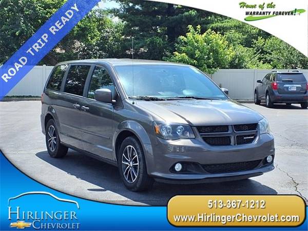 Dodge Grand Caravan with VIN: 2C4RDGCGXFR659330