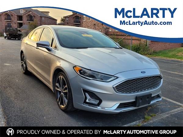 Ford Fusion with VIN: 3FA6P0D93KR117790