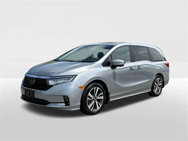 Honda Odyssey with VIN: 5FNRL6H83PB018094
