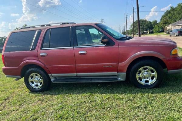 2000 Lincoln Navigator Base