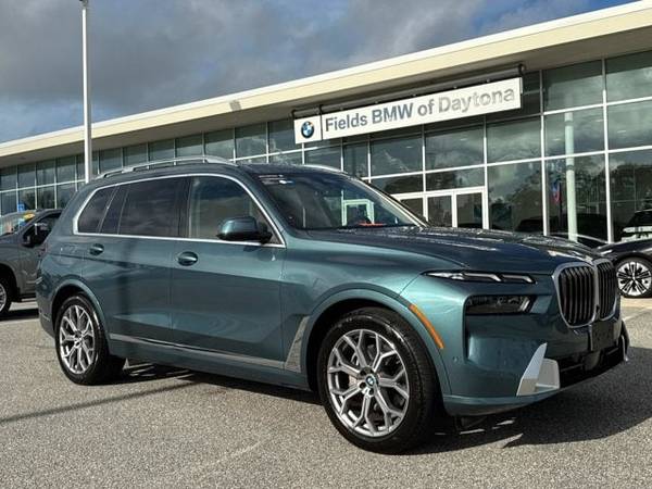 BMW X7 with VIN: 5UX23EM00R9V20696