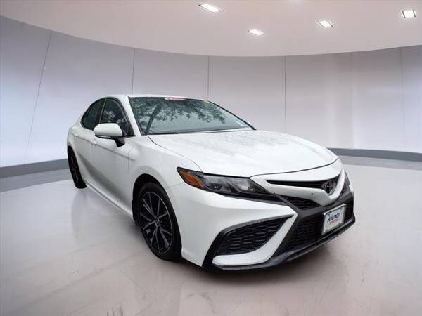 Toyota Camry with VIN: 4T1G11BK0RU127767