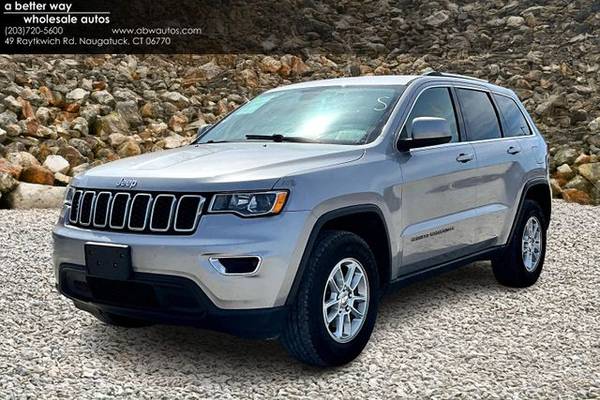 Jeep Grand Cherokee with VIN: 1C4RJFAG6JC505642
