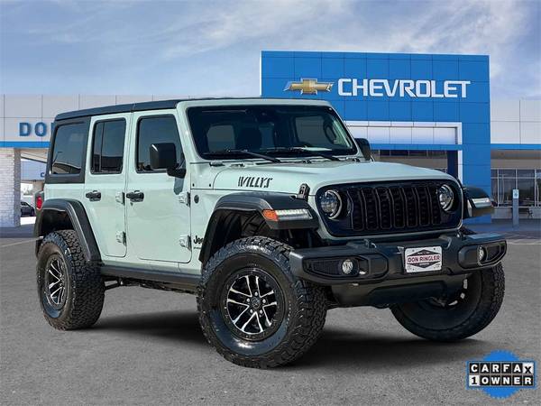 Jeep Wrangler with VIN: 1C4RJXDG0RW260431