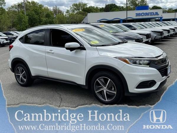 Honda HR-V with VIN: 3CZRU6H58NM762389