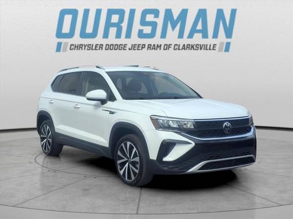 Volkswagen Taos with VIN: 3VVSX7B23RM046820