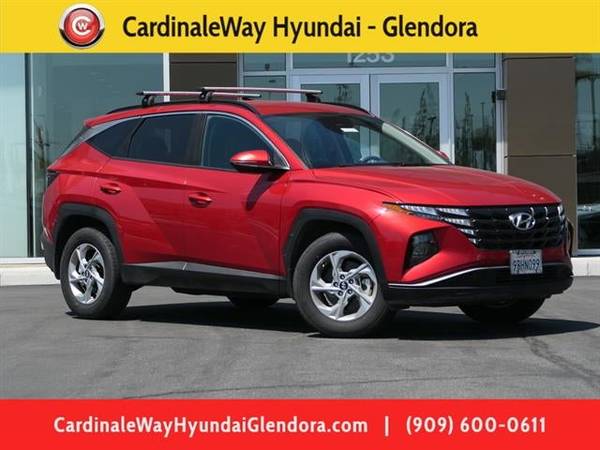 Hyundai Tucson with VIN: 5NMJBCAE6NH122198