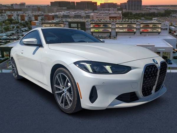 BMW 4 Series with VIN: WBA63DA03SCS18472