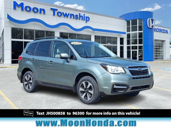 Subaru Forester with VIN: JF2SJAEC4JH500858