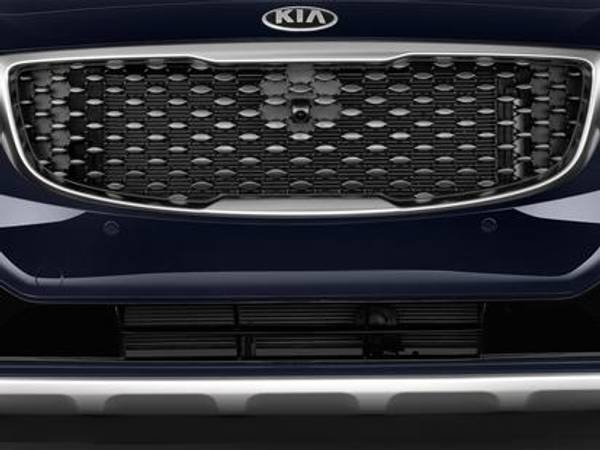 Kia Sedona with VIN: KNDMB5C19H6243246