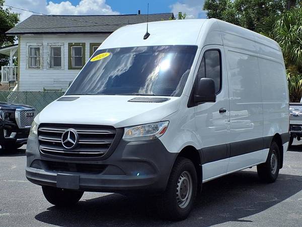 Mercedes-Benz Sprinter with VIN: W1W70BGYXLT025193