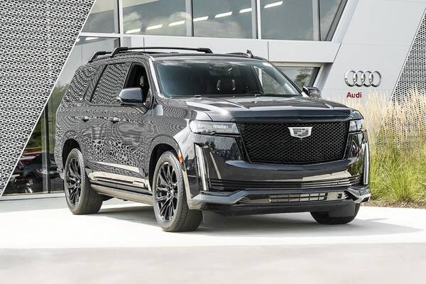 Cadillac Escalade with VIN: 1GYS4GKL9PR104225