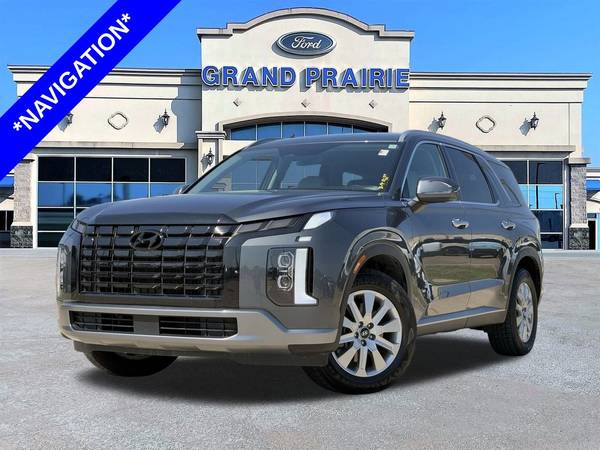 Hyundai Palisade with VIN: KM8R24GE9RU803191