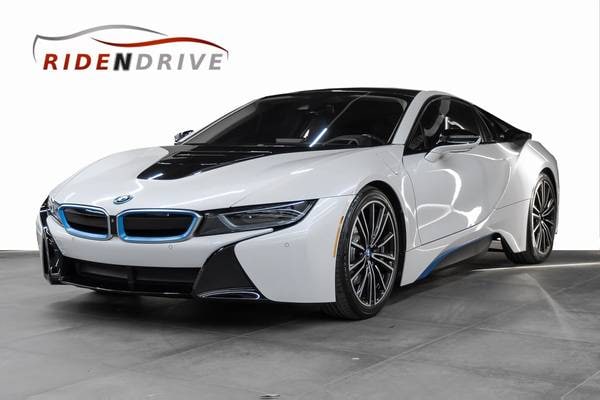 2019 BMW i8 Base Plug-In Hybrid Coupe