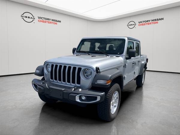 Jeep Gladiator with VIN: 1C6HJTAG5PL523043