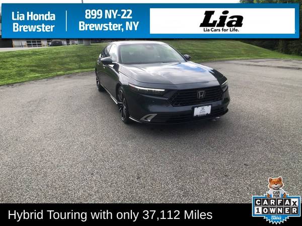 Honda Accord with VIN: 1HGCY2F8XPA028327