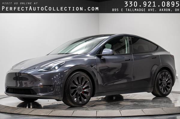 Tesla Model Y with VIN: 5YJYGDEF1MF189347