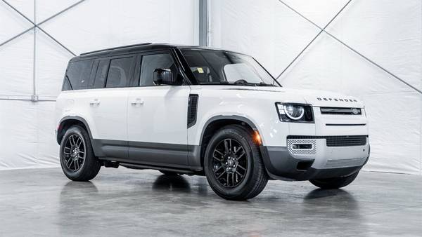 Land Rover Defender with VIN: SALEJ7RX2N2094690