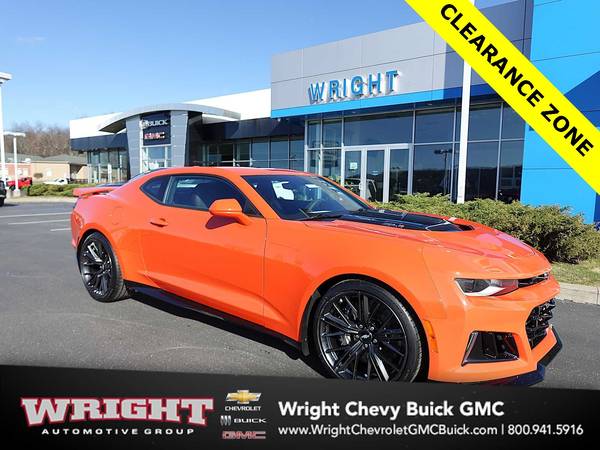 Chevrolet Camaro with VIN: 1G1FJ1R64K0118617