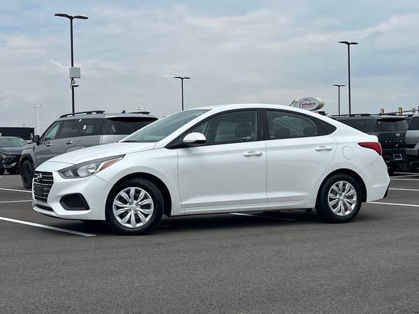 Hyundai Accent with VIN: 3KPC24A66LE092339