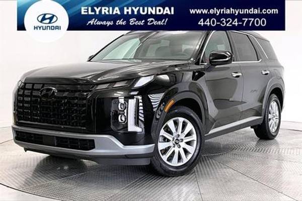 Hyundai Palisade with VIN: KM8R2DGE2SU825846