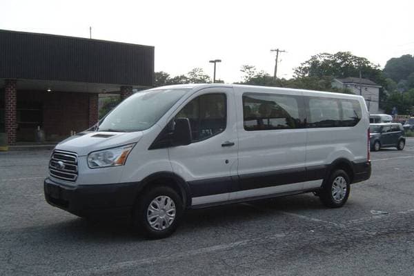 2017 Ford Transit Wagon 350 XLT Low Roof
