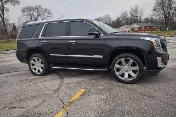 2017 Cadillac Escalade Luxury