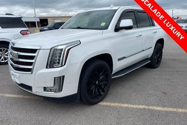 2017 Cadillac Escalade Luxury