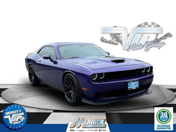 Dodge Challenger with VIN: 2C3CDZC97GH176232