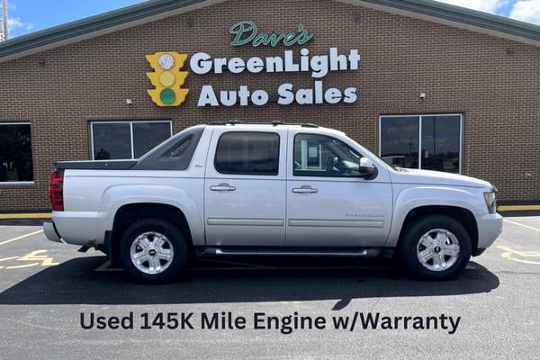 2011 Chevrolet Avalanche LT  Crew Cab