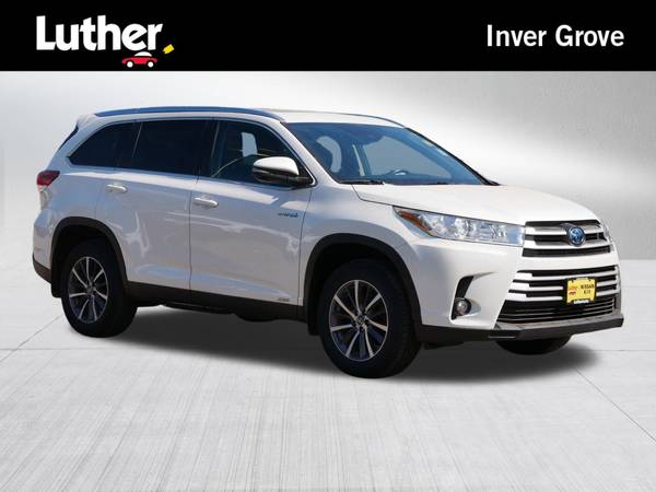 Toyota Highlander Hybrid with VIN: 5TDJGRFH9KS067584