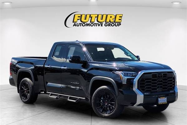 2023 Toyota Tundra Limited  Double Cab