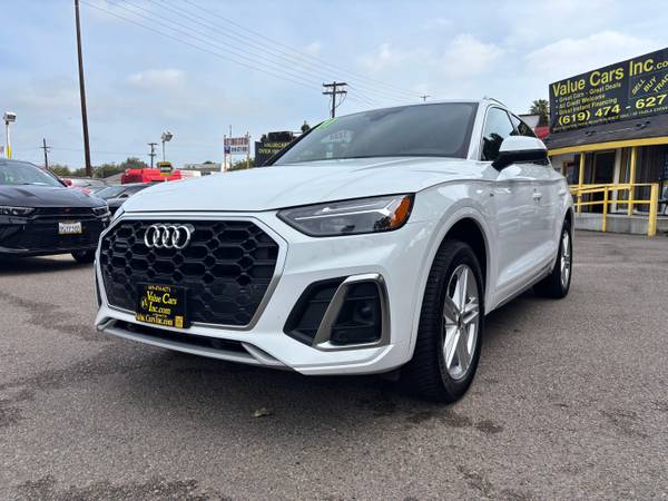 Audi Q5 with VIN: WA1G2AFYXM2015119