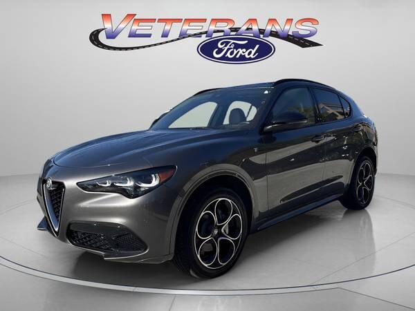 Alfa Romeo Stelvio with VIN: ZASPAKBN4R7D70766