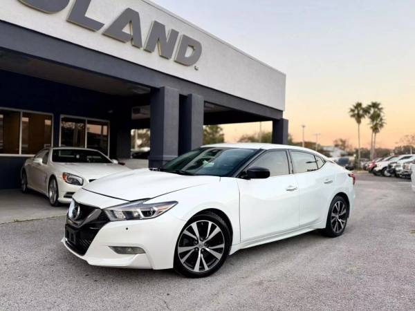 Nissan Maxima with VIN: 1N4AA6AP9GC426963