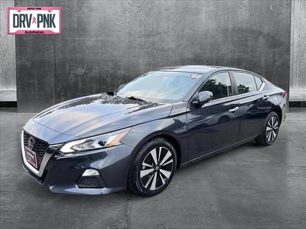 Nissan Altima with VIN: 1N4BL4DV4NN381106