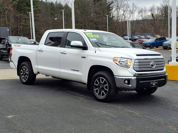 Toyota Tundra with VIN: 5TFHY5F10HX660955
