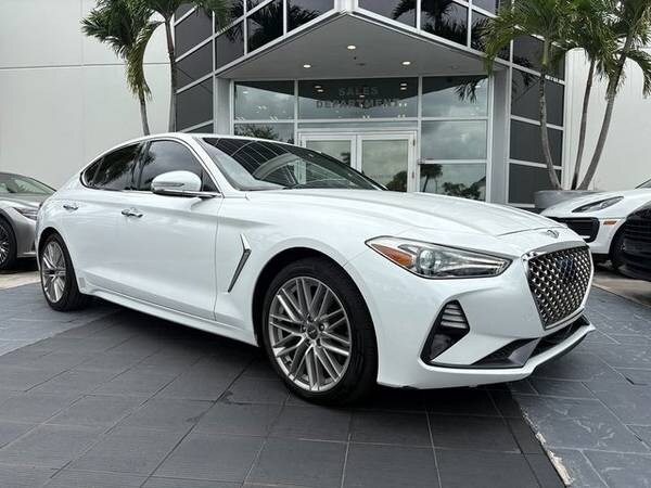 Genesis G70 with VIN: KMTG64LA8MU067213