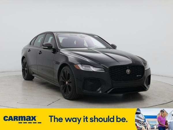 Jaguar XF with VIN: SAJBL4GX2MCY88671
