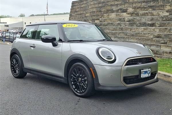 2025 MINI Hardtop 2 Door