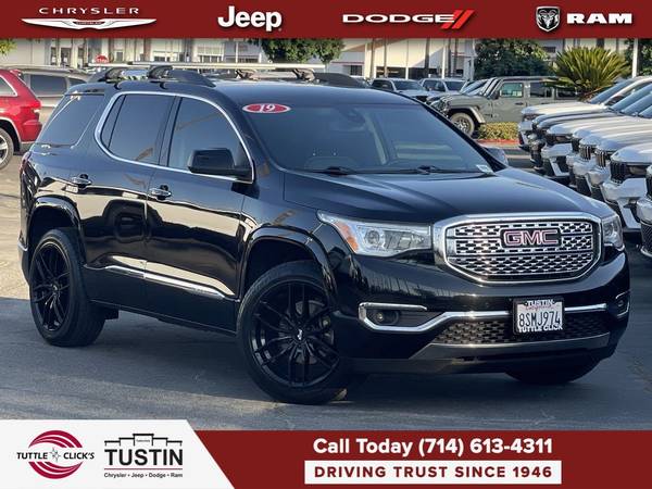 GMC Acadia with VIN: 1GKKNXLSXKZ182681
