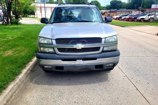 2005 Chevrolet Avalanche 1500 LS  Crew Cab