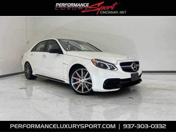 Mercedes-Benz E-Class with VIN: WDDHF7GB5GB204329