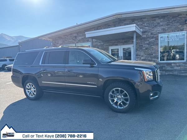 GMC Yukon XL with VIN: 1GKS2HKJXHR286684