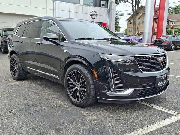 Cadillac XT6 with VIN: 1GYKPDRS9LZ113326