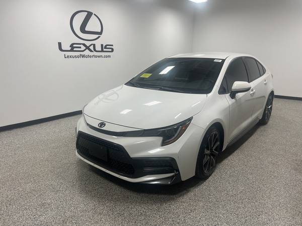 Toyota Corolla with VIN: JTDS4MCE6N3507986