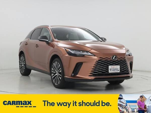 Lexus RX 350 with VIN: JTJCHMAA5P2005596